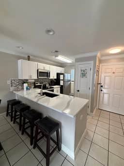 Romar Beach 210