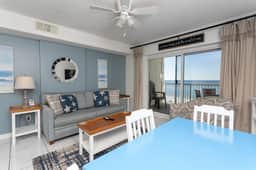 Royal Palms 506