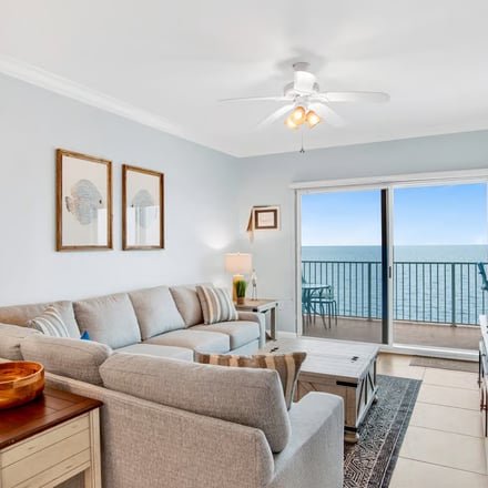 Fully equipped vacation rental kitchen