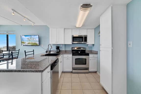 Gulf Shores Surf and Racquet 401A